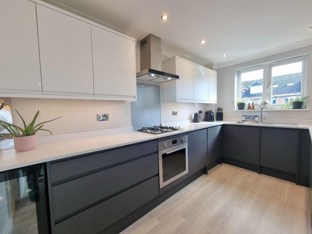 Apartment in Trafford, Greater Manchester - More