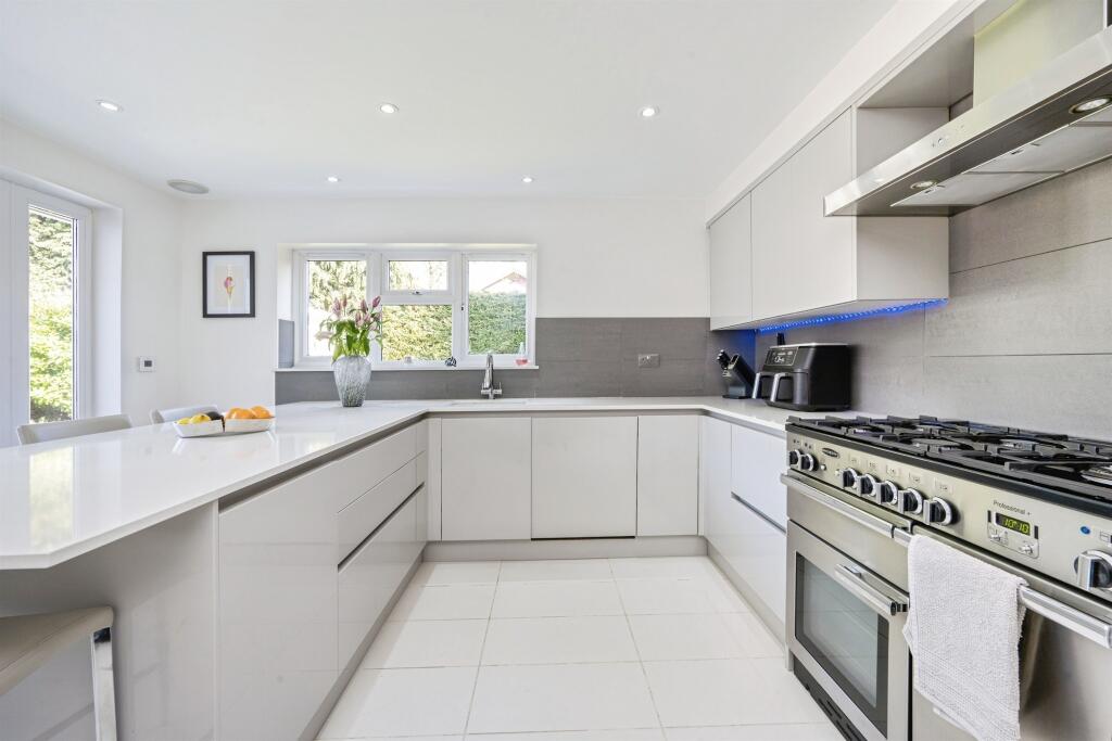 Additional image 8 of Mount Pleasant Lane, Bricket Wood, St. Albans