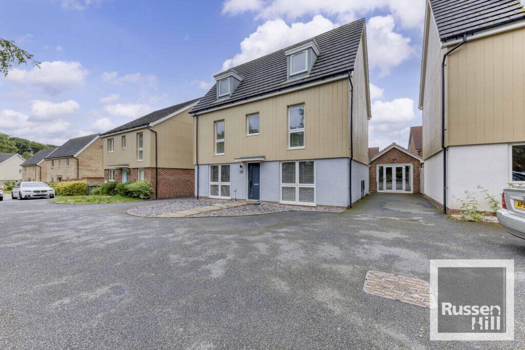 Main image of property: Peacock Grove, Queens Hill