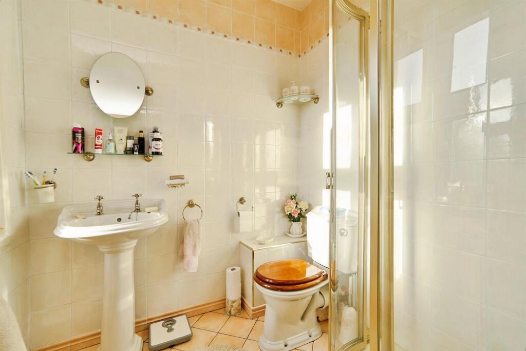 Additional image 24 of Scott Lane, Riddlesden, Keighley