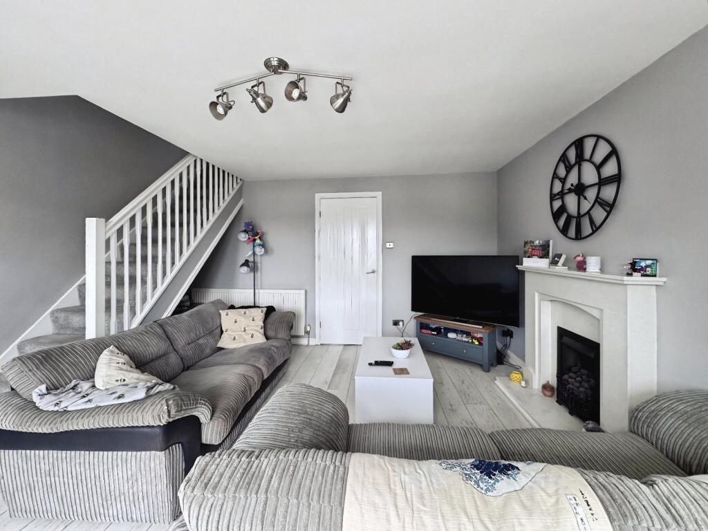 House in Wakefield - More