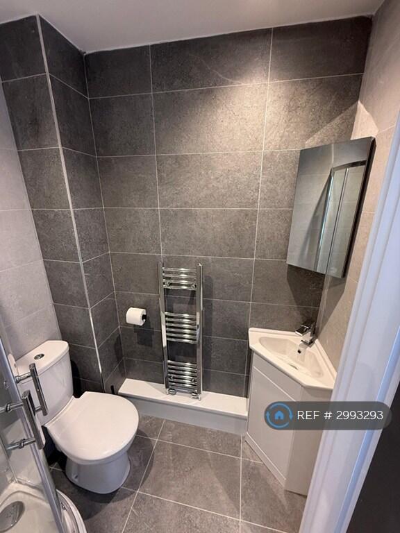 House in Stoke-on-Trent, Penkhull - View 4