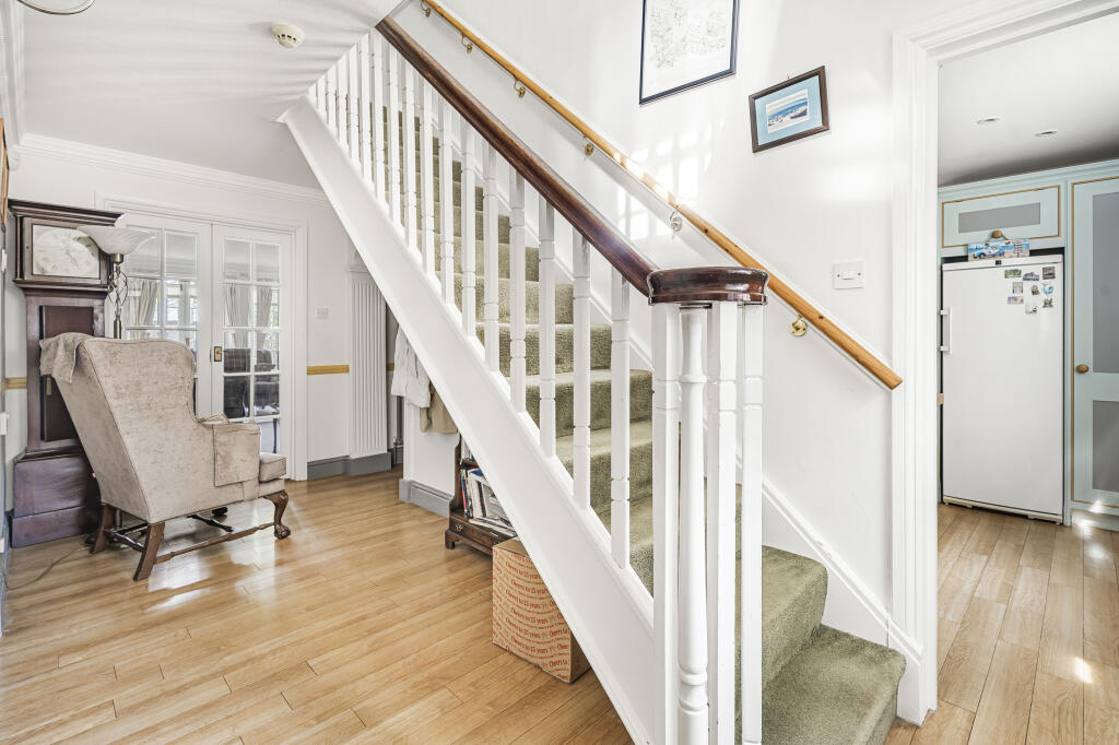 Additional image 11 of Halls Close, Welwyn, AL6