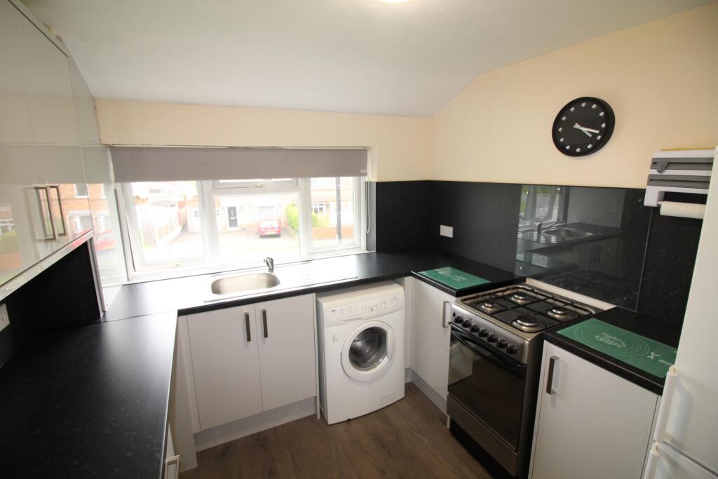 Additional image 4 of York Avenue, Bromsgrove, B61