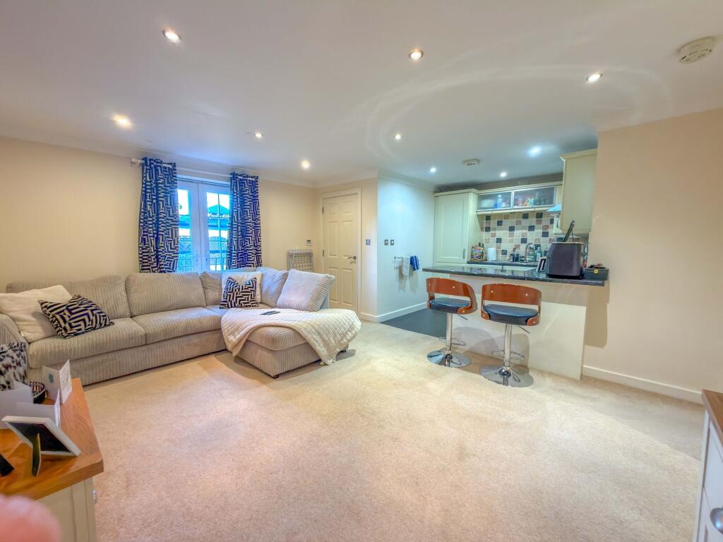 Apartment in Coventry - View 5