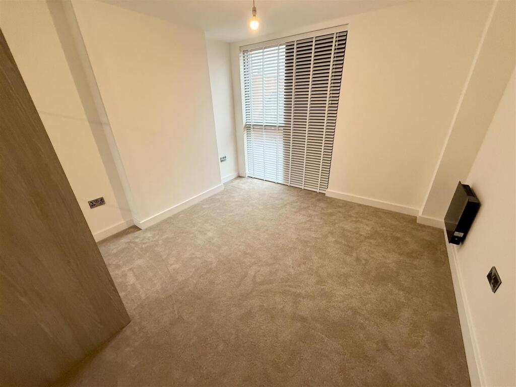 Apartment in Derby - More