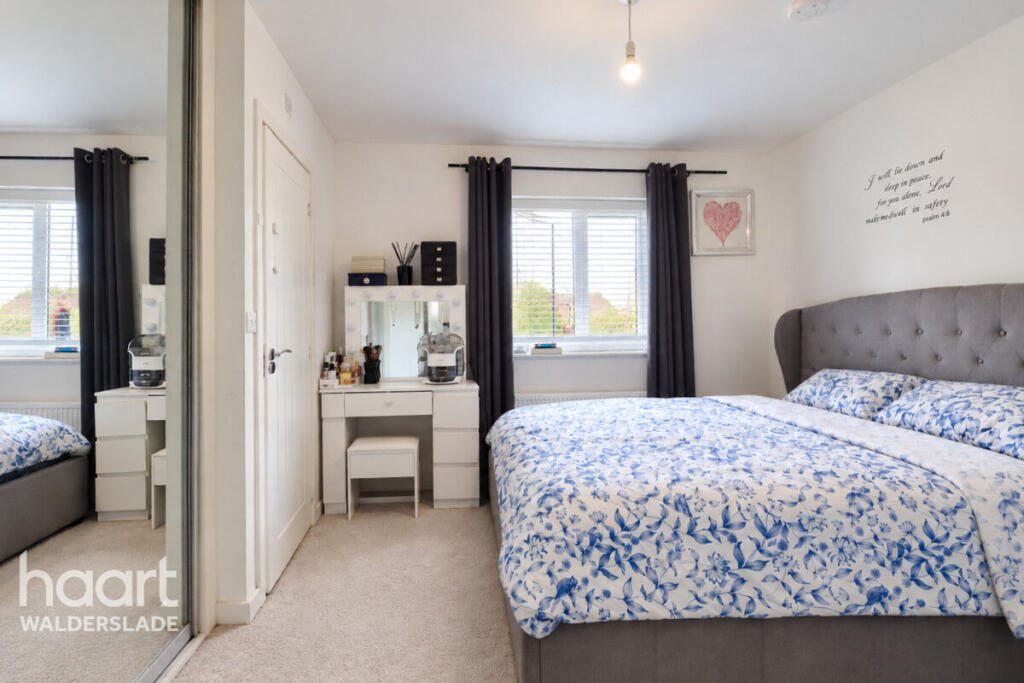 House in Gillingham, Rainham - View 4