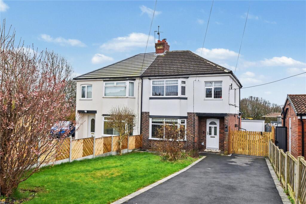 3-bed semi-detached on Westerton Road, Tingley, Wakefield, West Yorkshire, £255,000