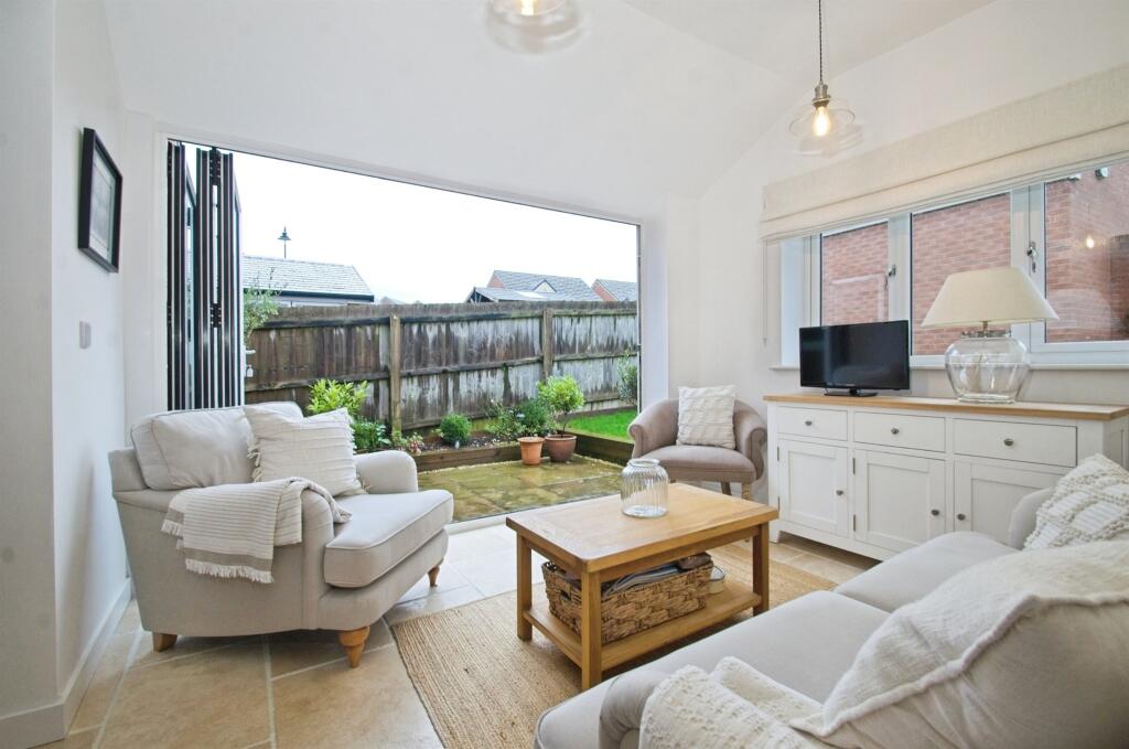 Bryn Stradling, Coity, Bridgend photo 3