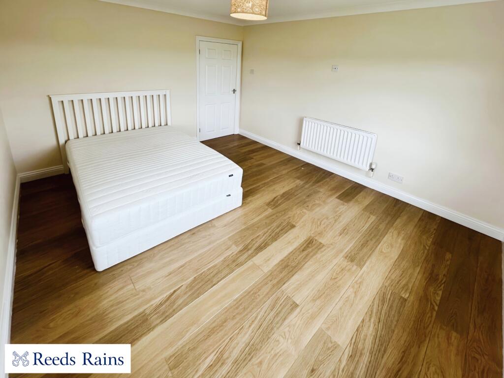 Apartment in Newcastle-under-Lyme, Staffordshire - View 5