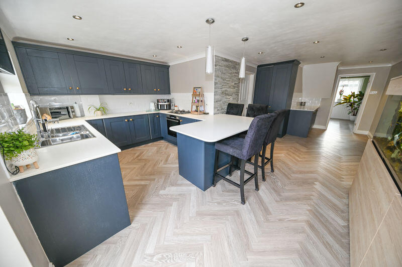 Hawkley Close, Havant photo 4