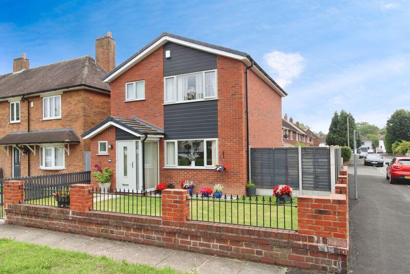 3-bed detached on Old Town Lane, Pelsall, WS3 4LZ, £300,000