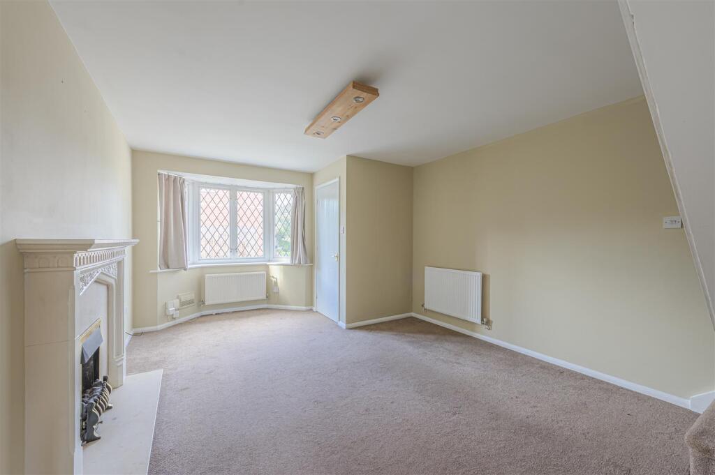 Denstone Close, Ashby-De-La-Zouch, LE65 photo 4
