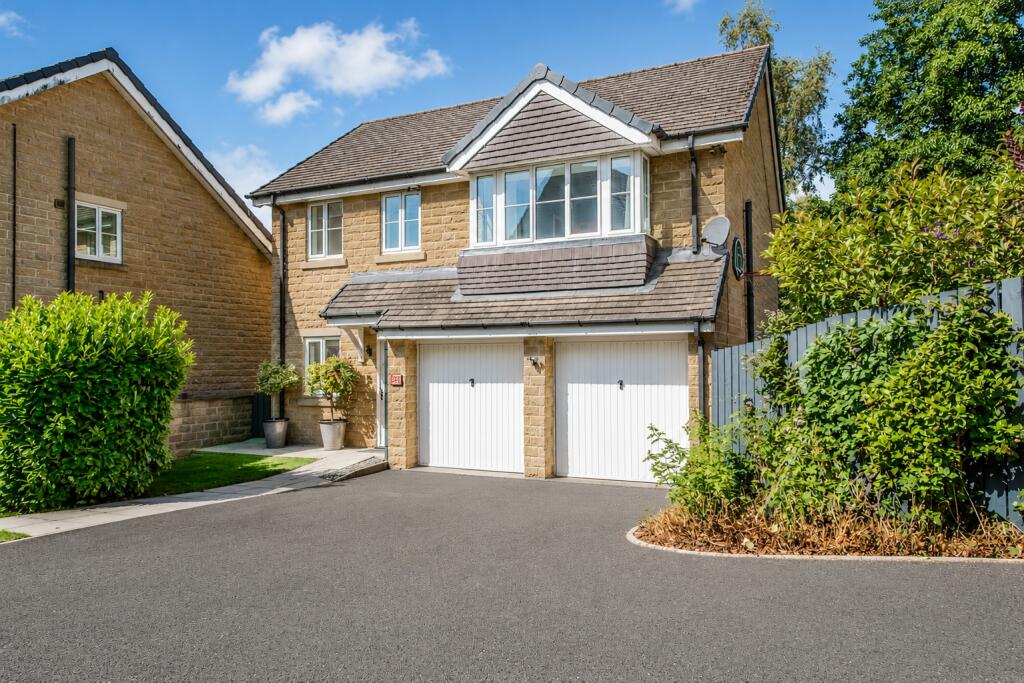 Main image of property: Bank View, Birkenshaw, Bradford, West Yorkshire, BD11
