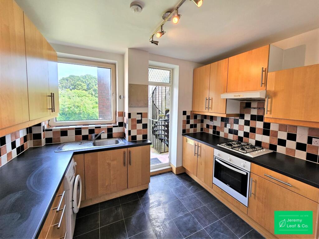Apartment in London - View 3
