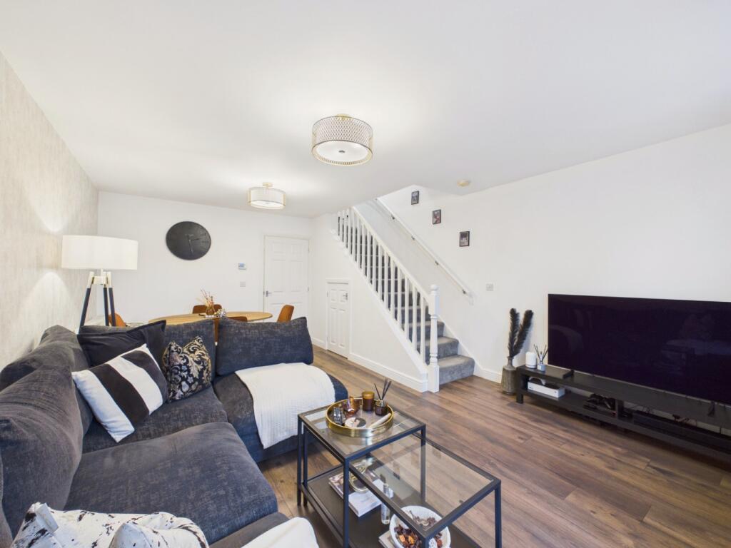 House in Hull - View 2