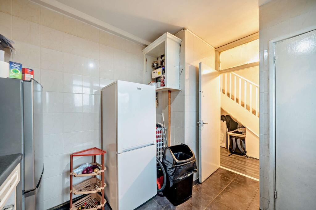 Apartment in London - View 5