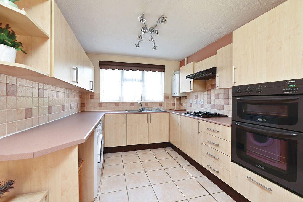 Greenwood Drive, Basingstoke - View 5