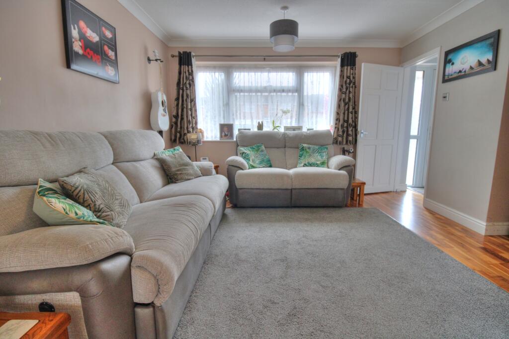 House in Milton Keynes, West Bletchley - More