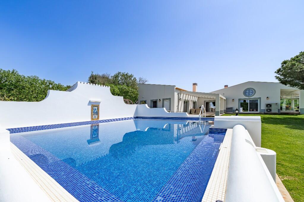 Main image of property: Estômbar, Algarve