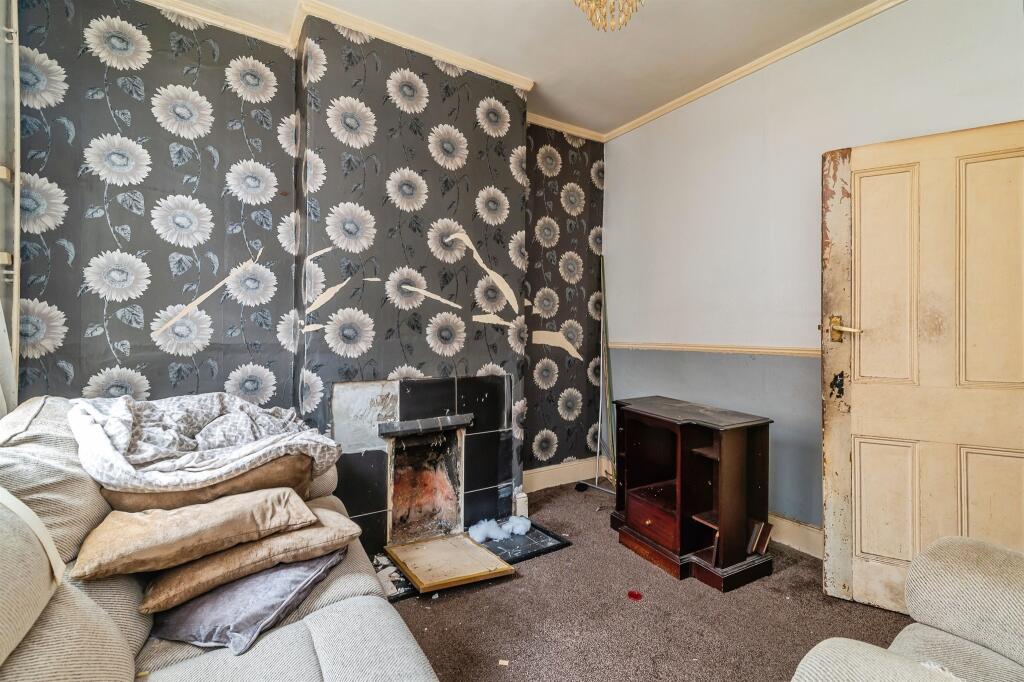 House in Nottingham - View 3