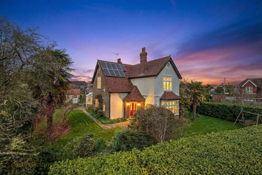 Main image of property: Lansdowne Road, Angmering, BN16