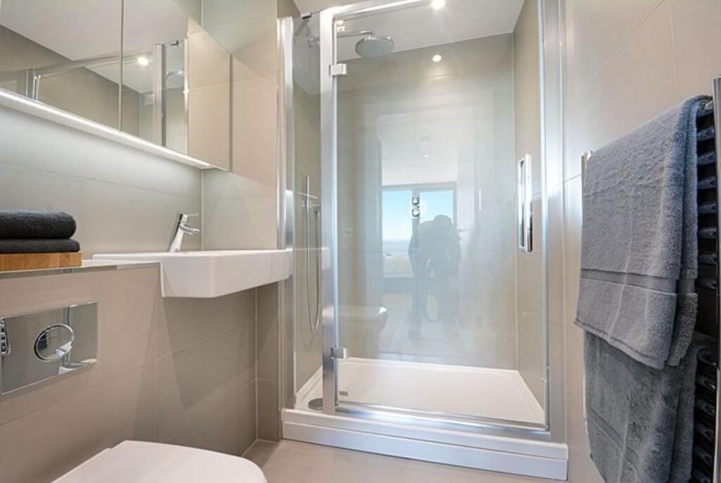 Apartment in London - View 5
