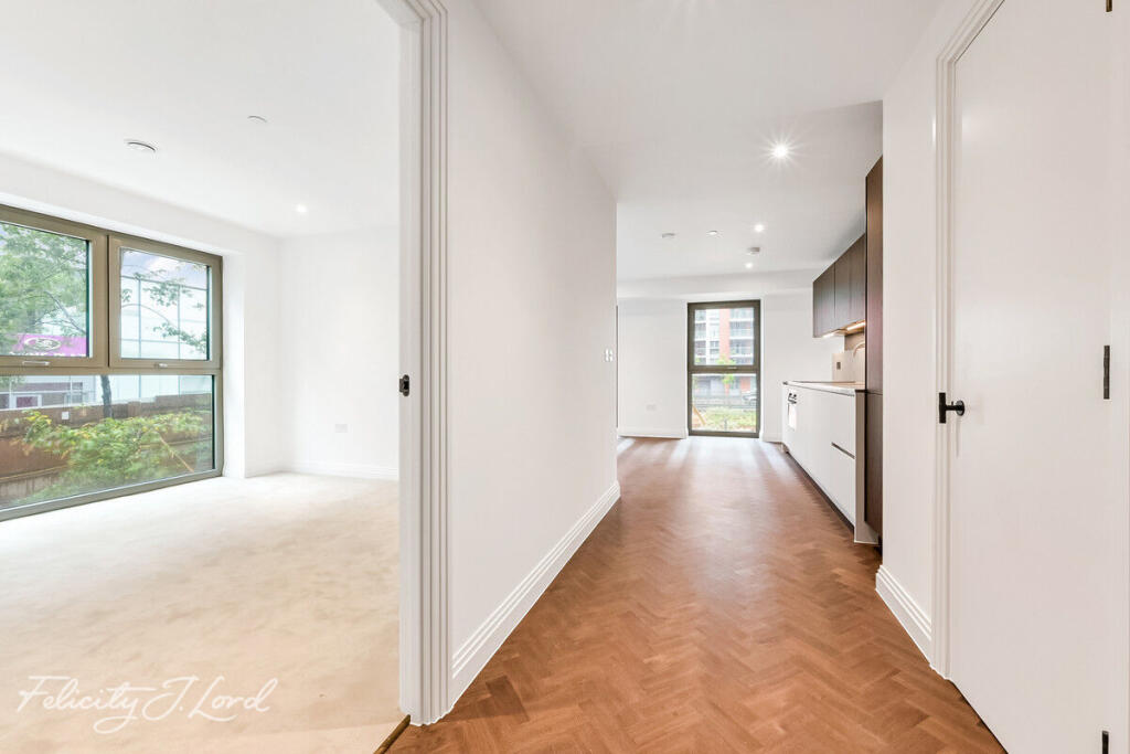 Main image of property: Western Gateway, London E16