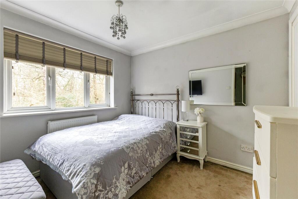 Additional image 11 of Wynches Farm Drive, St. Albans, Hertfordshire, AL4