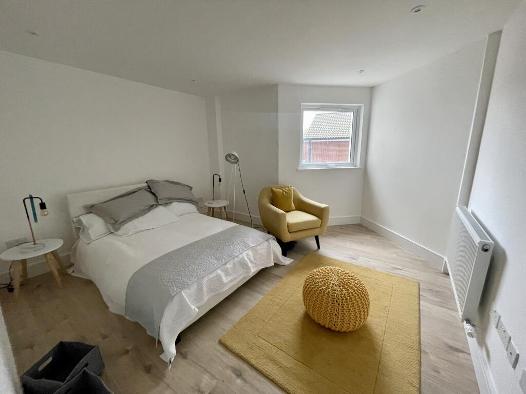 Main image of property: Midland Court, Luton, LU2