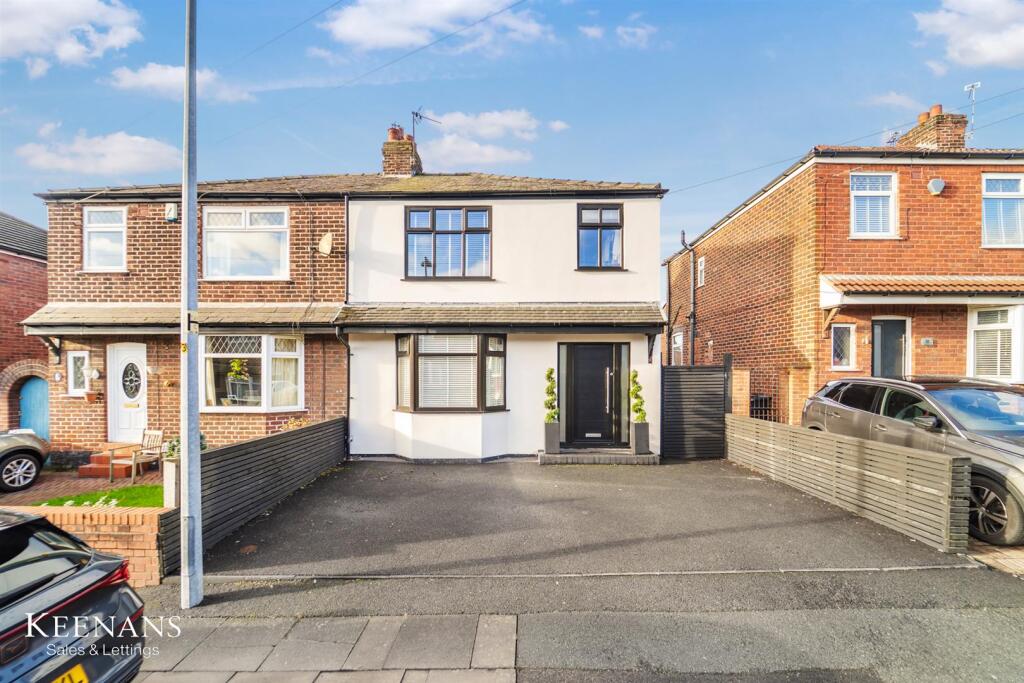 Ashford Avenue, Swinton, Manchester photo 3