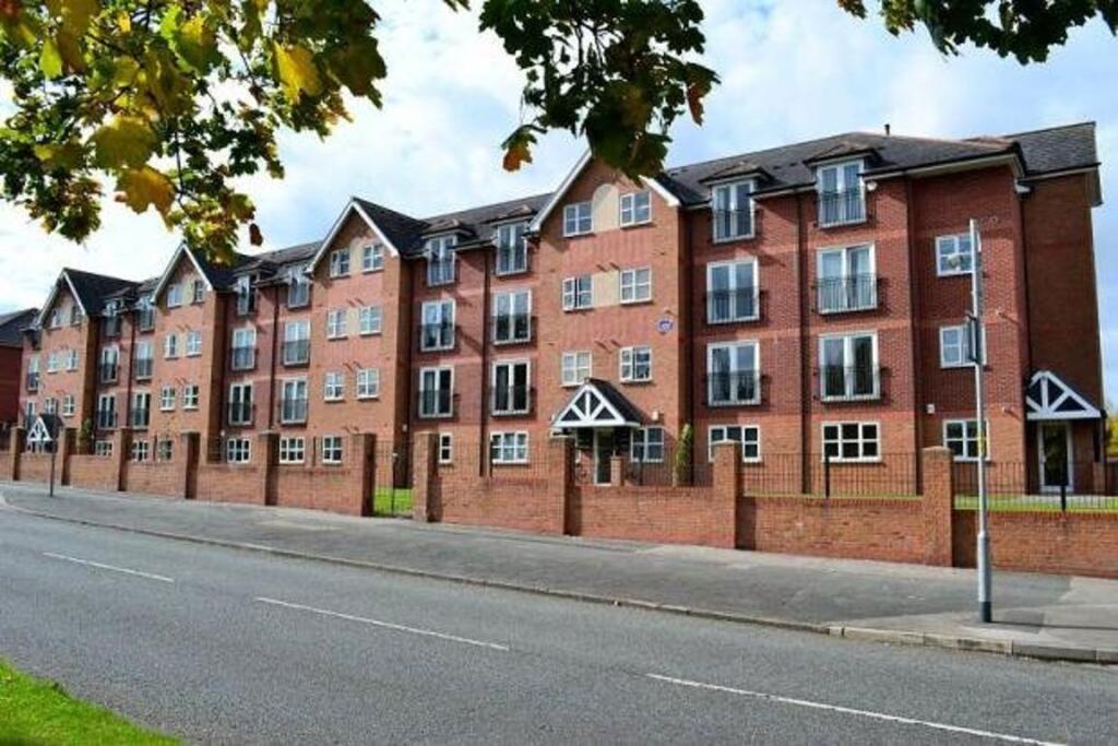 Main image of property: Sir Williams Court, 190 Hall Lane, Baguley, M23 1D