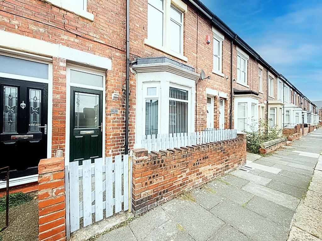 2-bed flat on Durham Street, Wallsend, £100,000