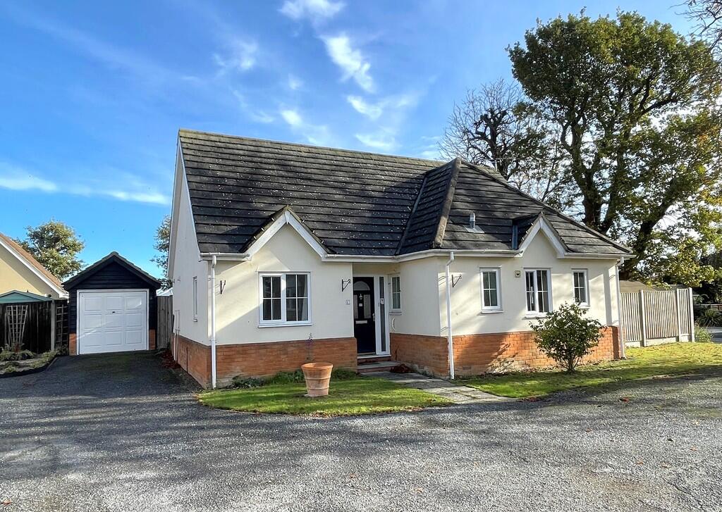 2-bed detached on Grove Road, Tiptree, £375,000