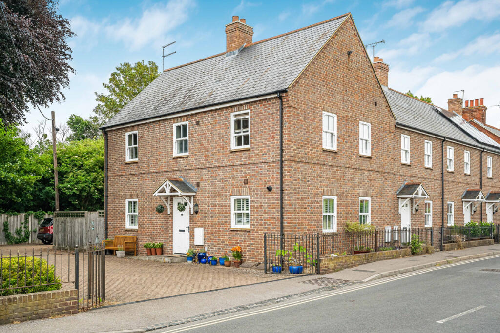 Main image of property: St Johns Road, Wallingford, OX10