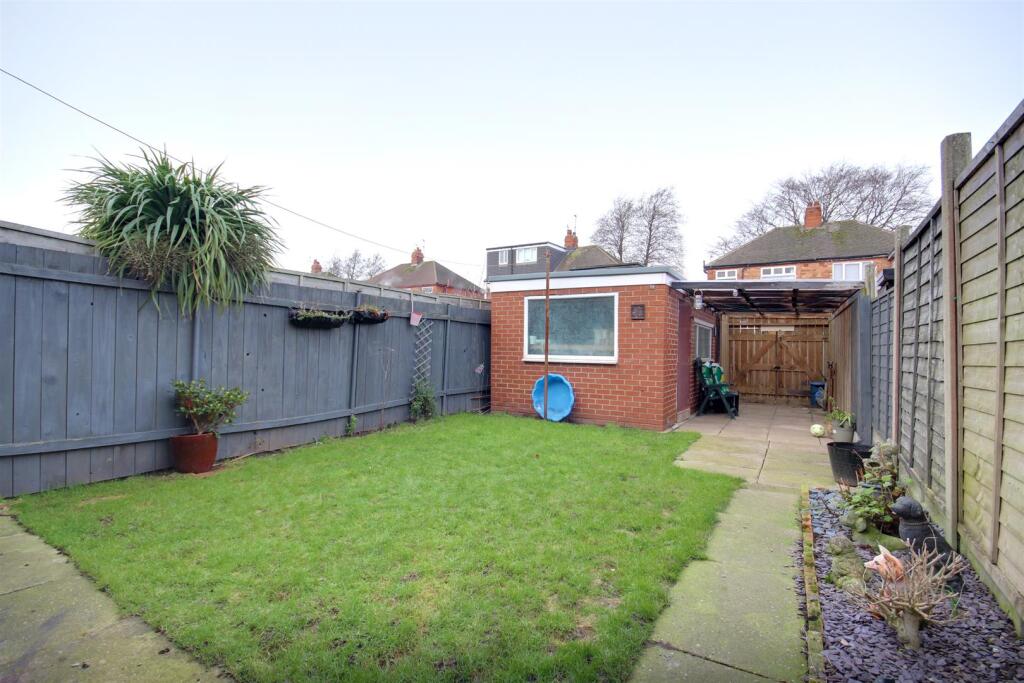 House in Anlaby - View 5