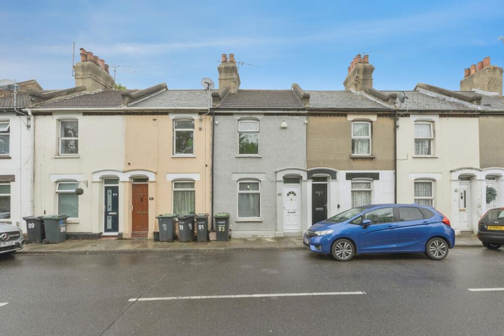 Main image of property: Dover Road East, GRAVESEND, Kent, DA11