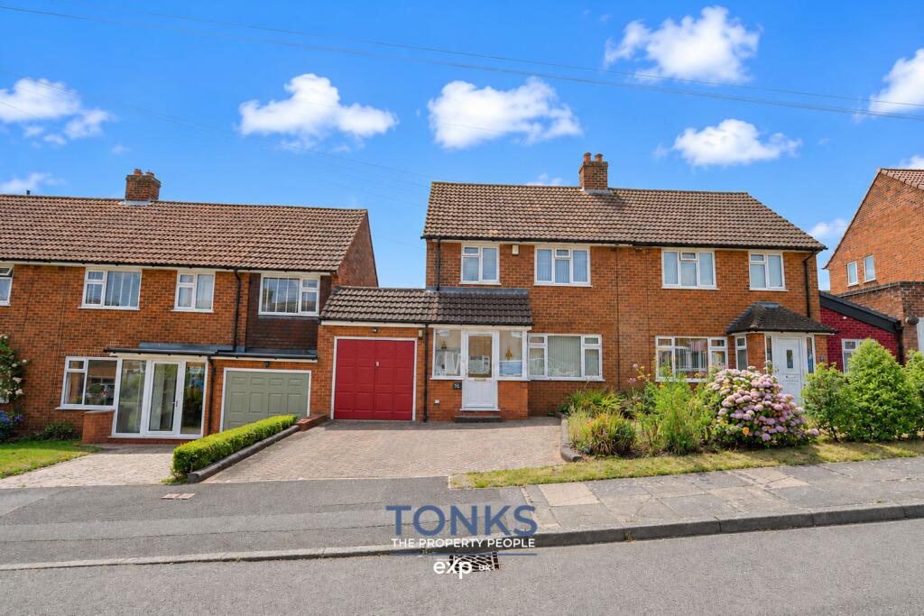 Main image of property: Wirral Road, Birmingham, B31 1NX