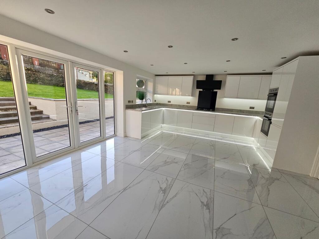 Main image of property: Lletty Dafydd, Clyne, Neath . SA11 4BG