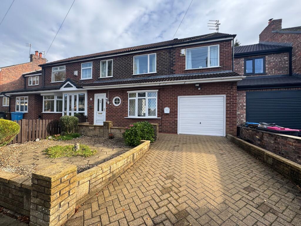 Main image of property: Glen Avenue, Worsley, M28