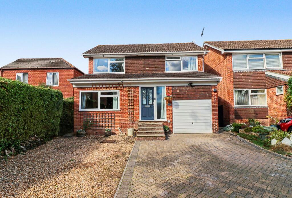 Main image of property: Kimberley Close, Fair Oak, SO50