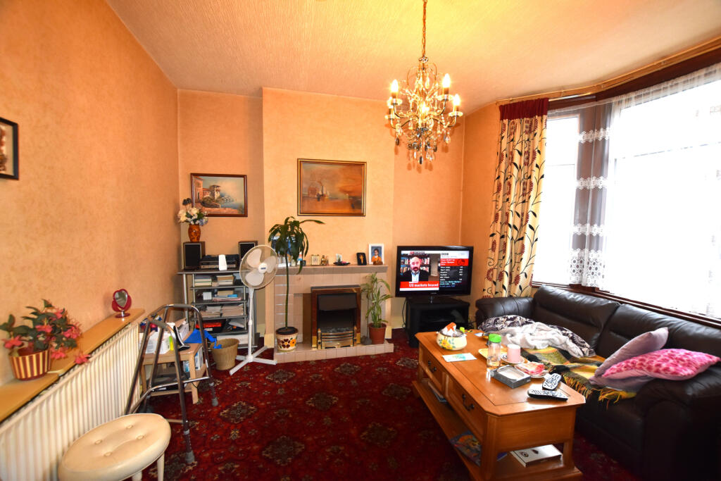 House in London - View 2
