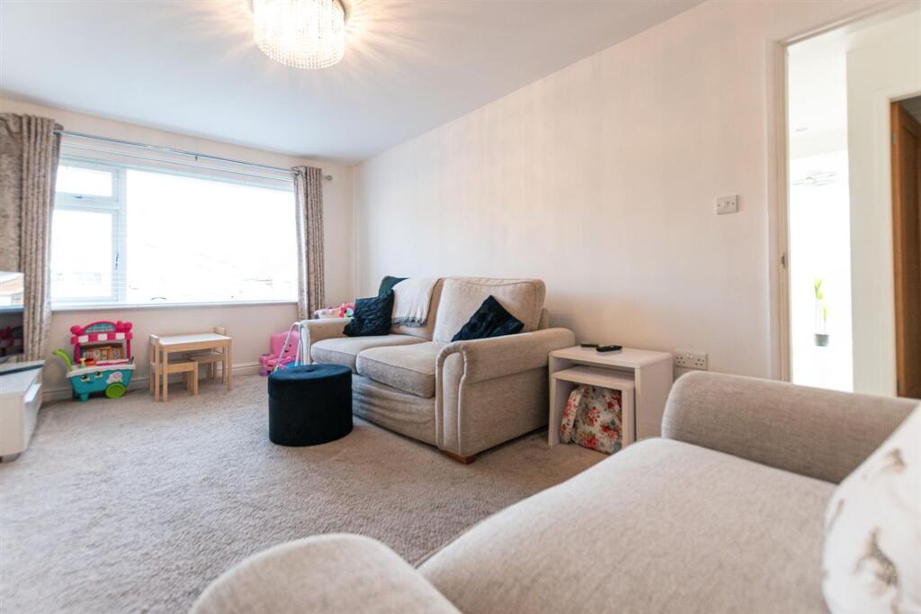 House in Wigan, Greater Manchester - More