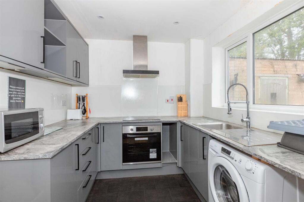 Lenhurst Way, Worthing photo 2