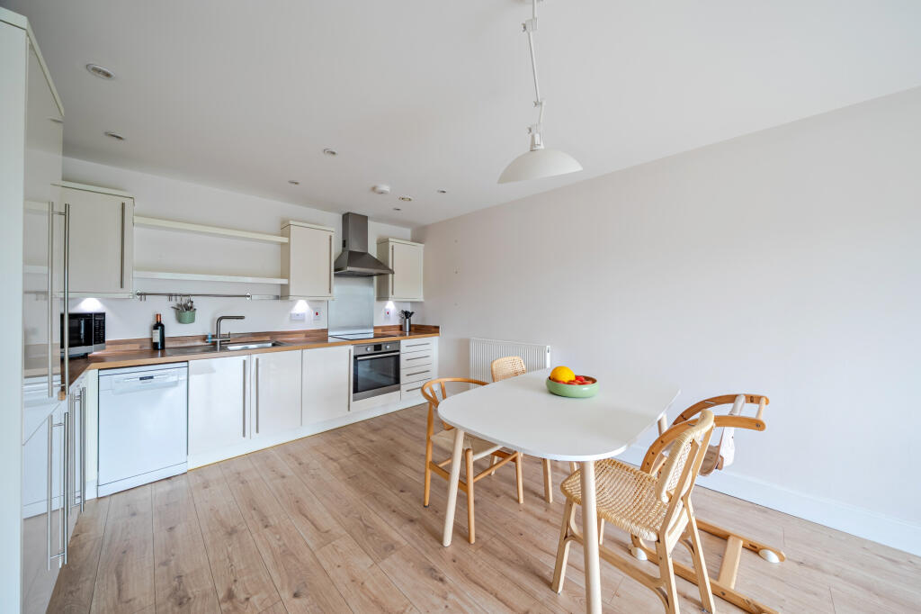 Apartment in St Albans, Cottonmill - View 4