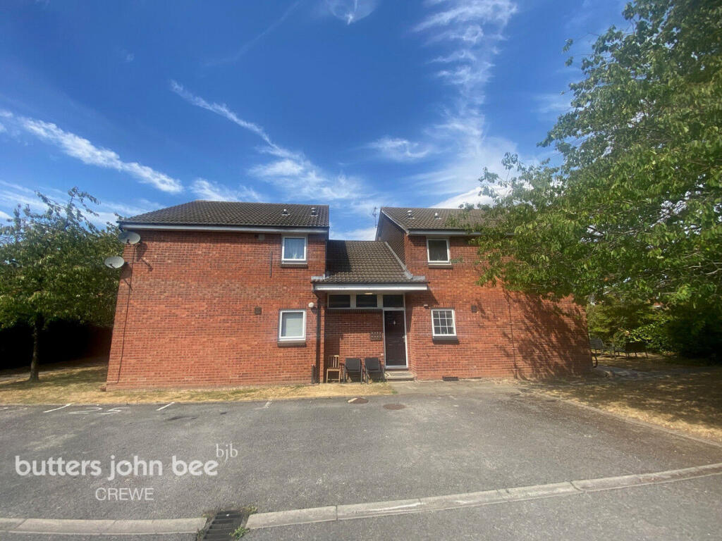 Apartment in Crewe - View 2