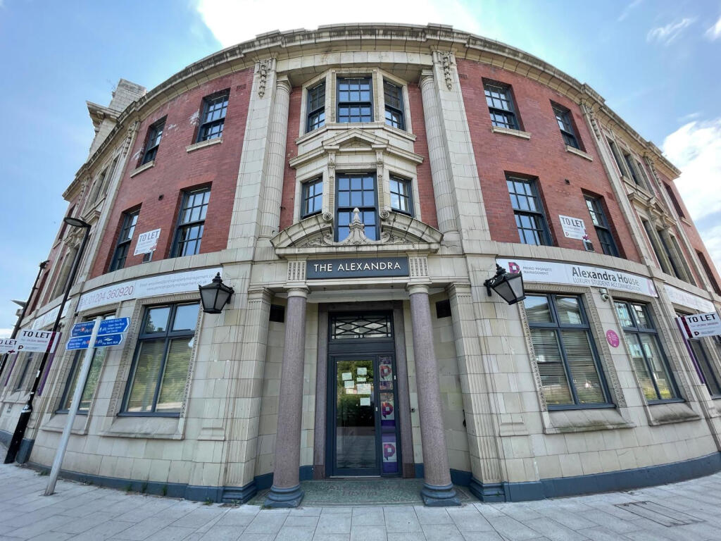 Apartment in Sheffield, Wicker, City Centre - More