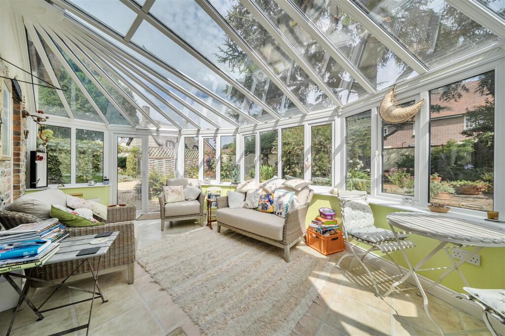House in Symondsbury, Dorset - More
