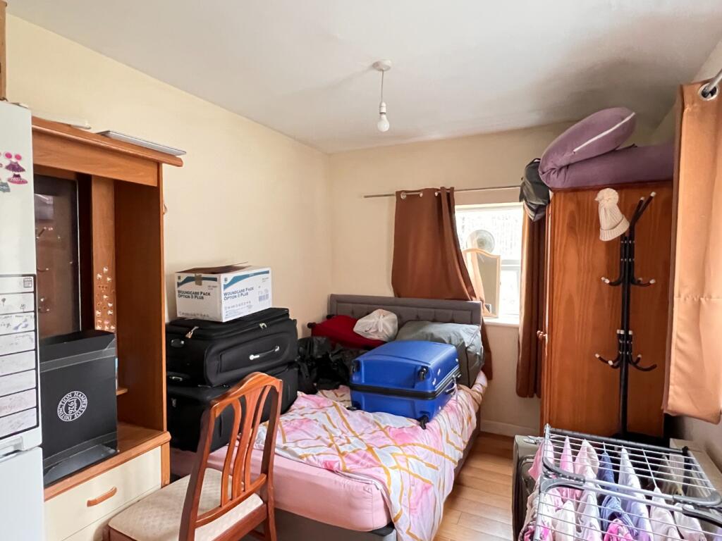 Additional image 8 of Goldcroft, Yeovil, Somerset, BA21 4DH