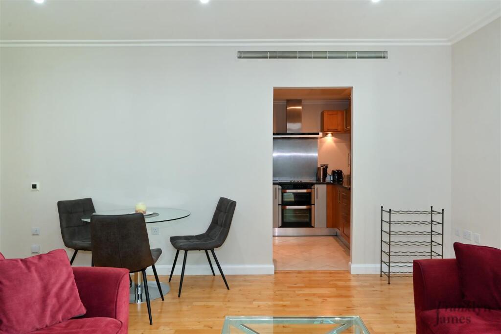Apartment in London - View 4